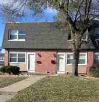 302 Chateau Dr - Photo 1 of 1