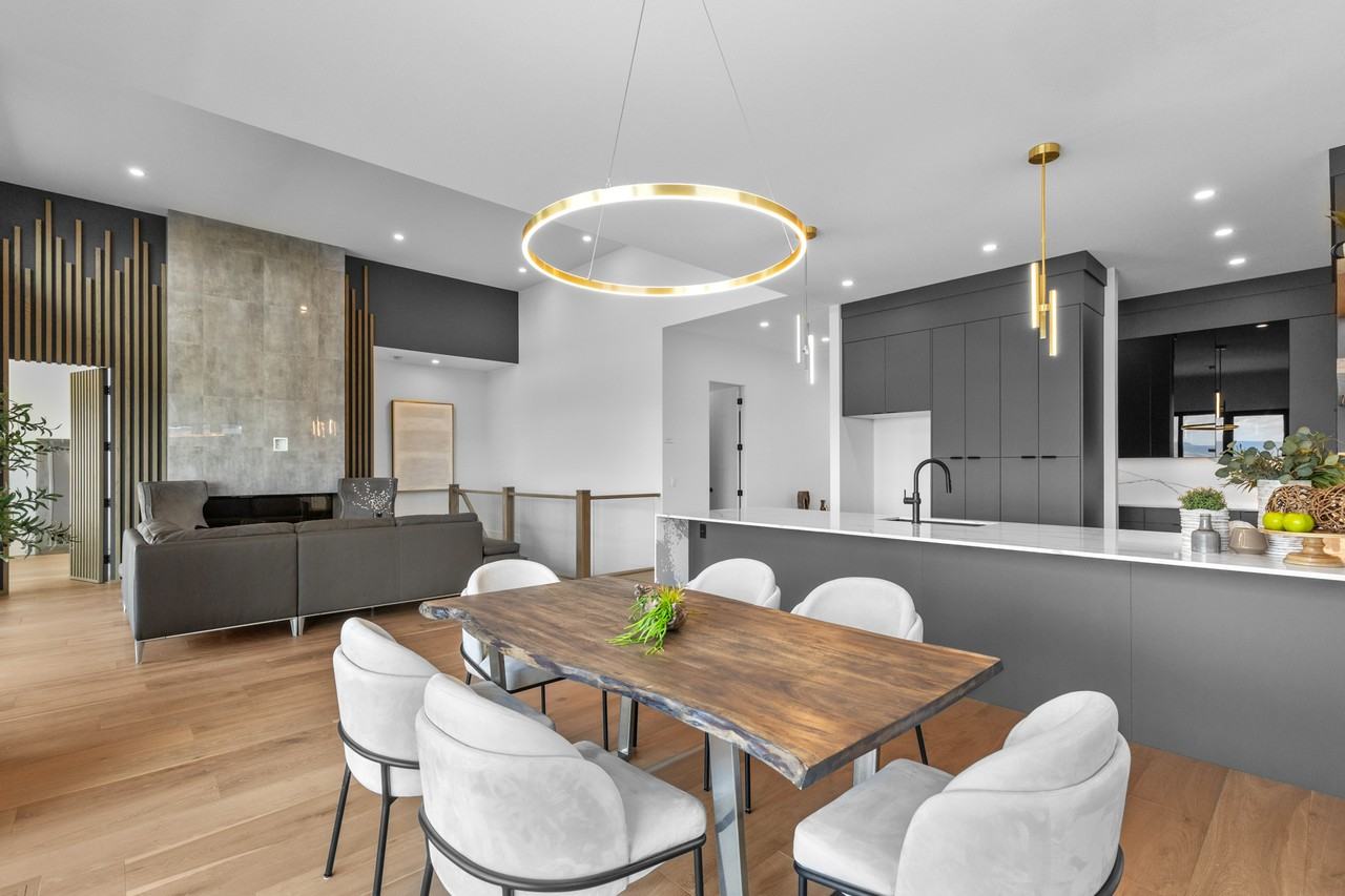 1042 Emslie Street - Photo 2 of 42