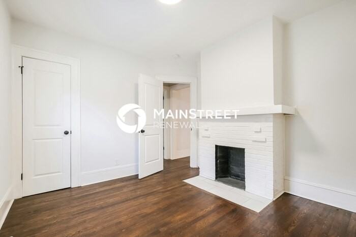 1578 Linda Way Sw - Photo 6 of 17