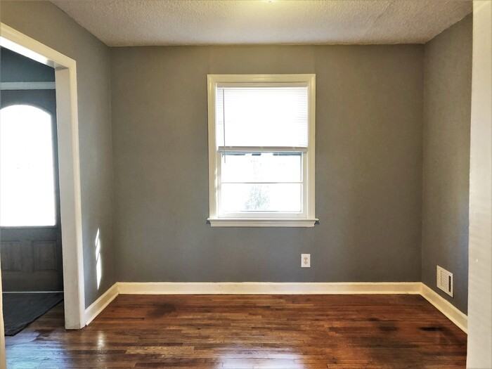 1473 Haviland Cir - Photo 4 of 22