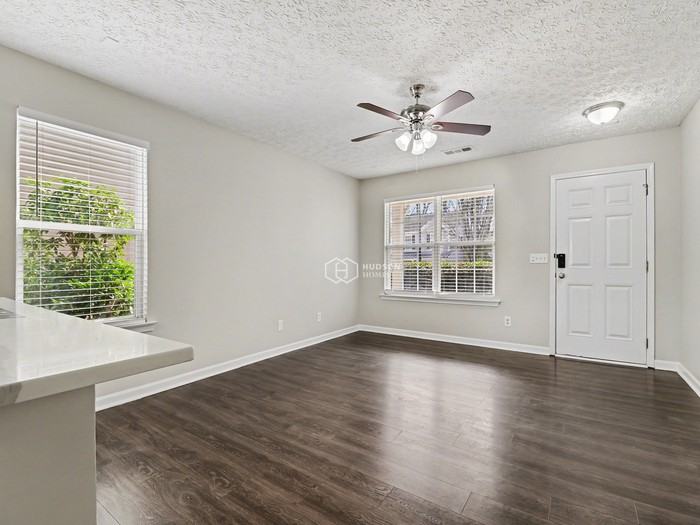 150 Nacoochee Way - Photo 4 of 19