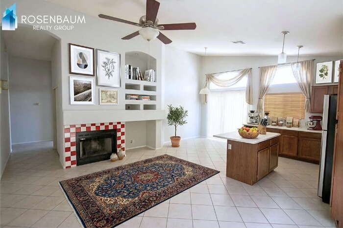 1107 W Whitten St - Photo 5 of 14