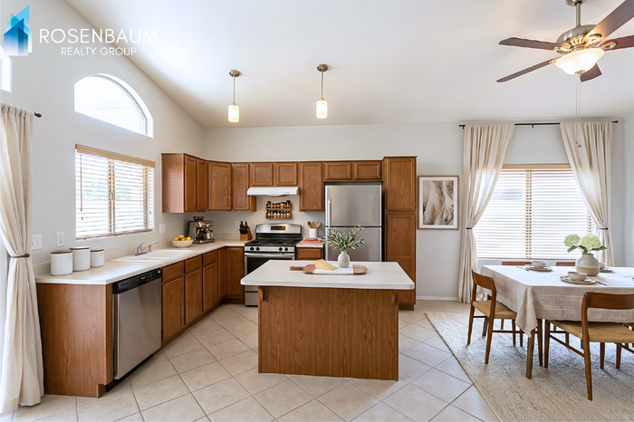 1107 W Whitten St - Photo 6 of 14