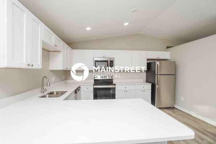 11431 Stoneybrook Path - Photo 3 of 15