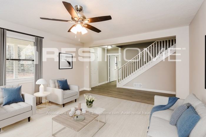 1710 Kimberly Dr Sw - Photo 3 of 18