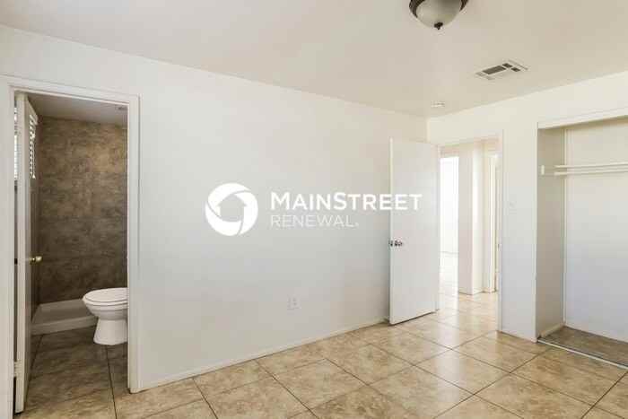 7132 W Glenrosa Ave - Photo 7 of 16