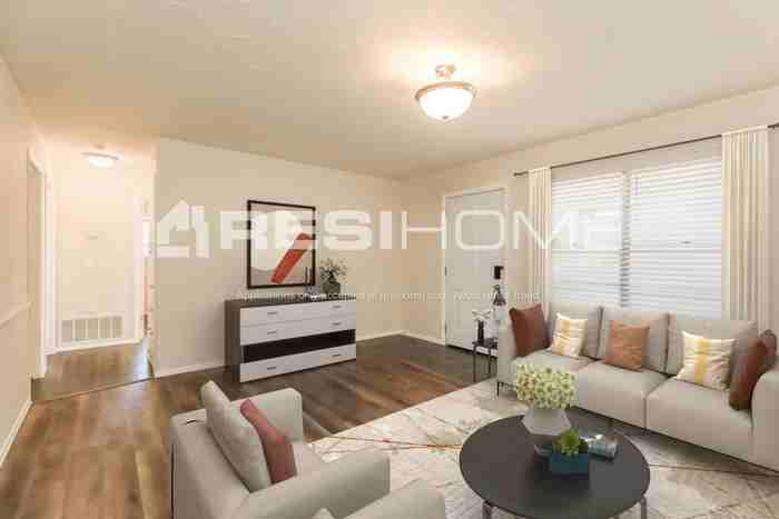 4721 Leslie Dr - Photo 5 of 18