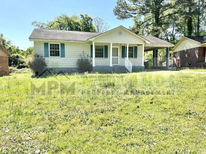 245 Savannah Dr - Photo 3 of 28