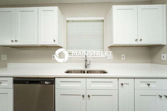 2729 Maple Grove Dr - Photo 5 of 16