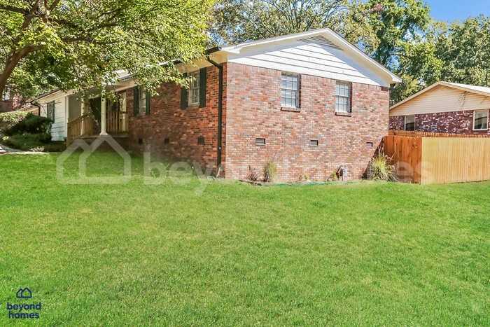 610 Beverly Ave E - Photo 2 of 18