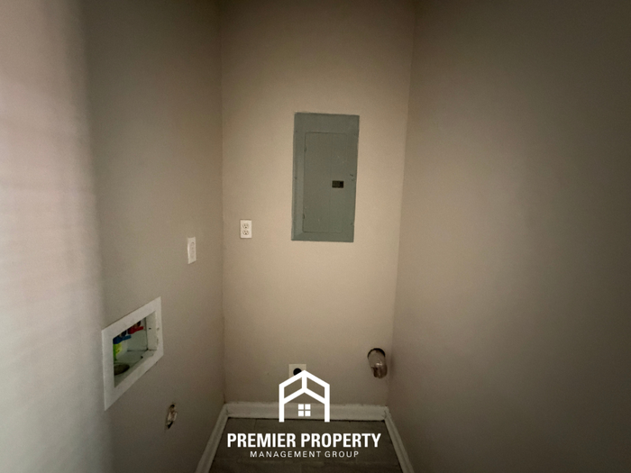 1235 S Perkins Rd - Photo 7 of 20