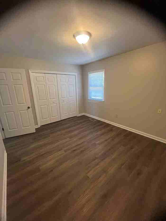 228 Park Ln - Photo 6 of 8