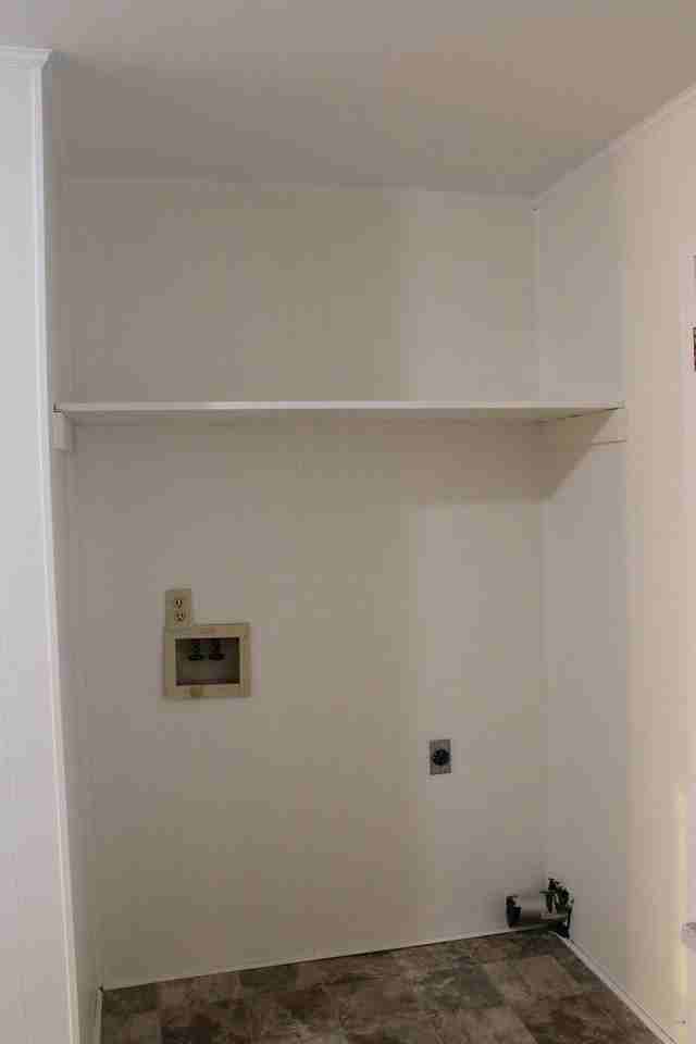 805 S Caldwell St - Photo 4 of 10