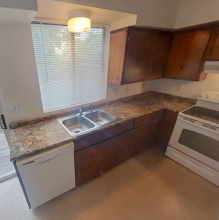 431 Seaboard Ave - Photo 6 of 26