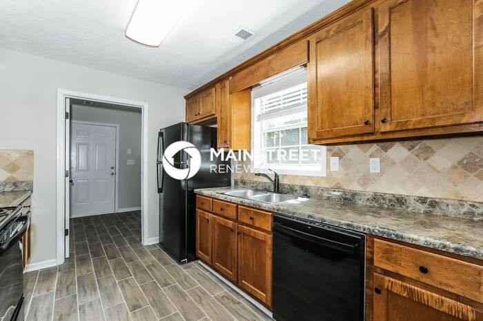 145 Windsong Dr - Photo 6 of 17