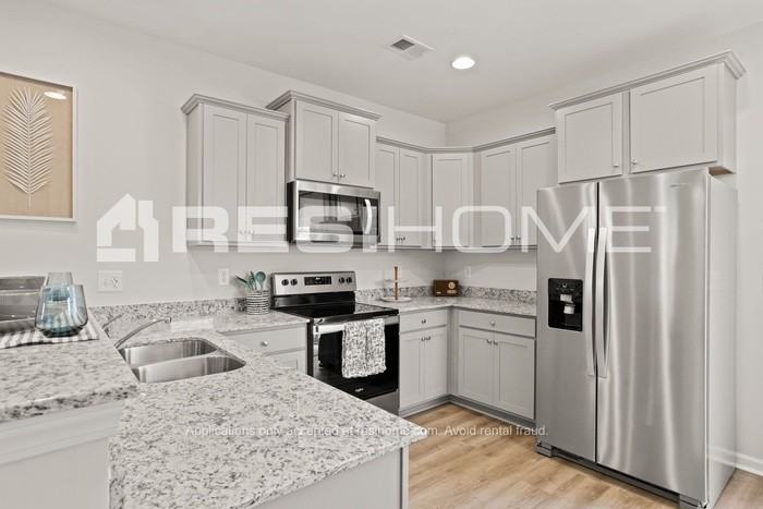 100 Copperleaf Ln - Photo 3 of 22