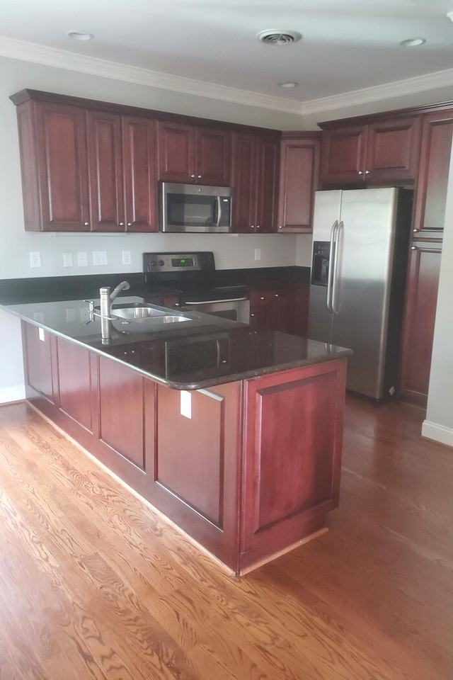 611 Lady St #B - Photo 3 of 8