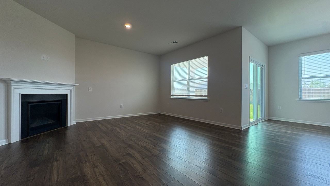 130 Fenwick Dr - Photo 2 of 23