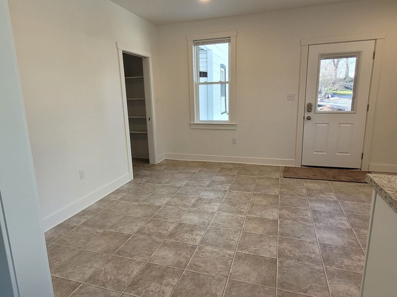 34 E Main St - Photo 3 of 33