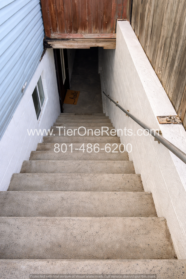 2713 S 9200 W #B - Photo 4 of 21