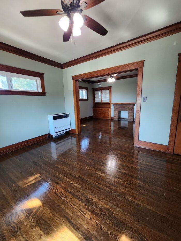 2544 A St - Photo 4 of 12