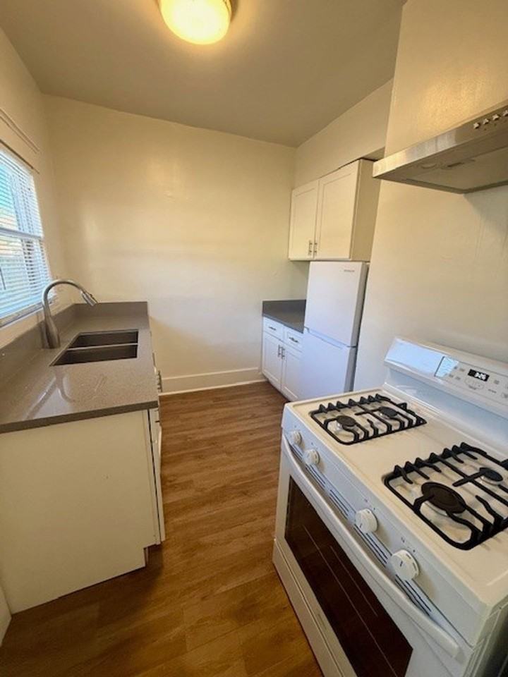 433 Ohio Ave - Photo 4 of 8