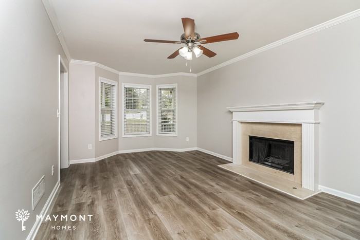 113 Whispering Ct - Photo 6 of 17