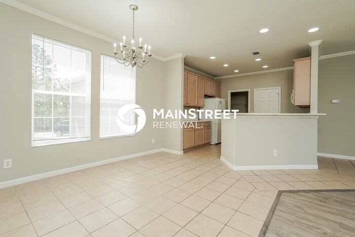 603 E 8th St - Photo 4 of 16