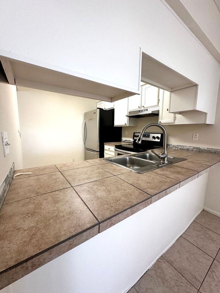 1837 N Spring #102 - Photo 3 of 21