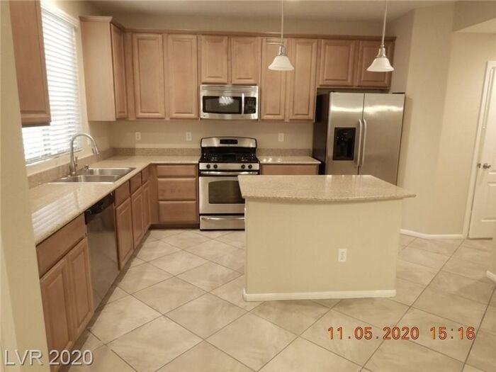 10307 Elmwood Glen Ave - Photo 7 of 31