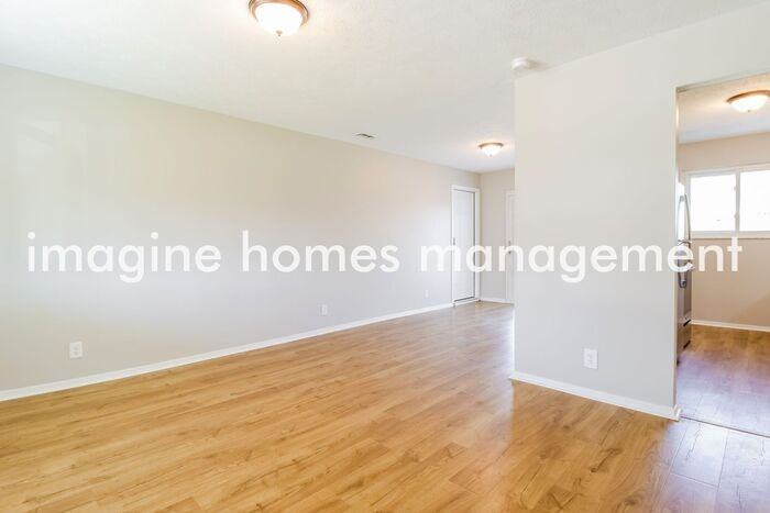 12128 Chesterdale Rd - Photo 5 of 19