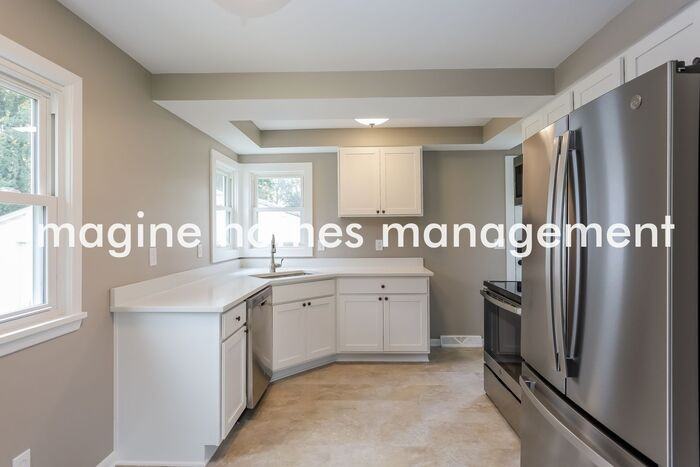 1952 Miriam Ave - Photo 7 of 16