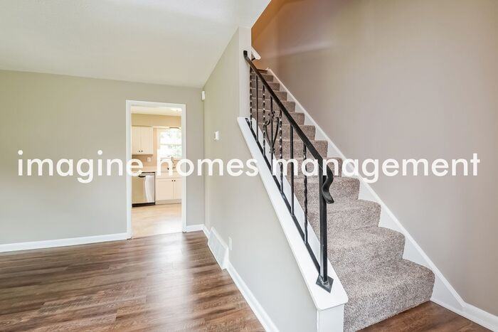 4372 Elmhurst Dr #1 - Photo 5 of 21