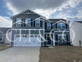 featured image of 921 Delia Ave