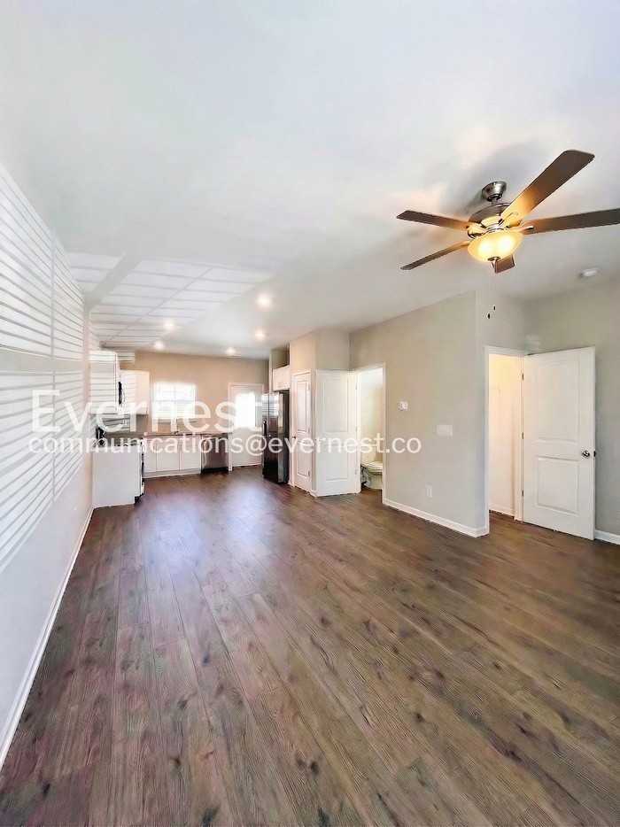 227 Tara Ct - Photo 4 of 27