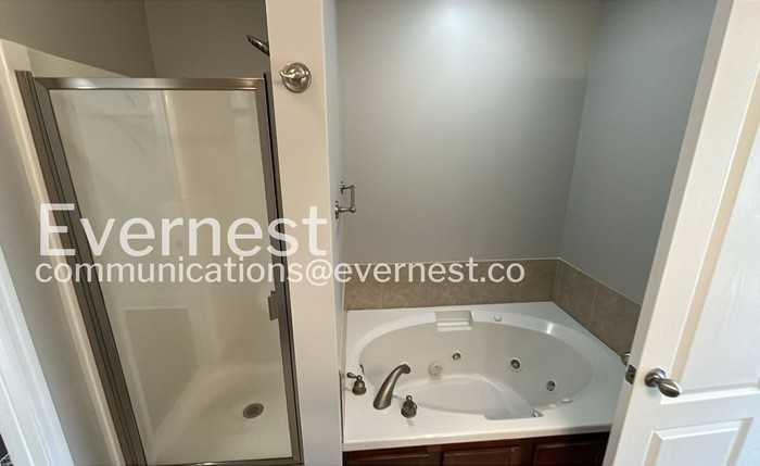 6721 Brianna Way - Photo 7 of 24