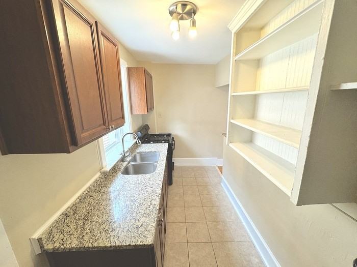 1217 Colonial Ave #B6 - Photo 7 of 12