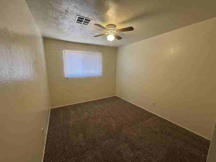 4905 W Avalon Dr - Photo 4 of 25