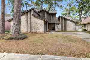 featured image of 11210 Crooked Pine Dr