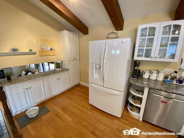 8731 E Cornell Dr - Photo 7 of 34