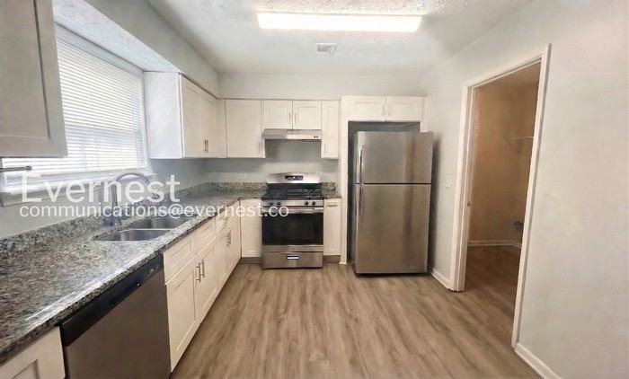 1085 Samuel Dr - Photo 2 of 22