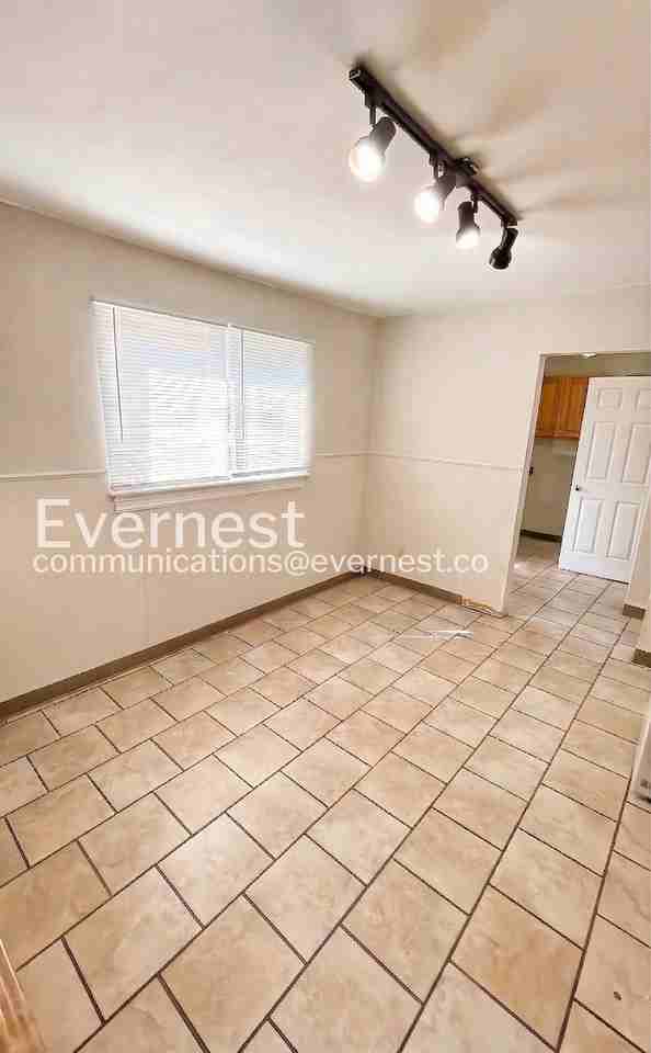 9717 Dennis Dr - Photo 4 of 22