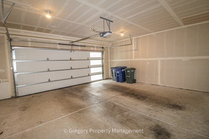 9604 Main St #C - Photo 7 of 40