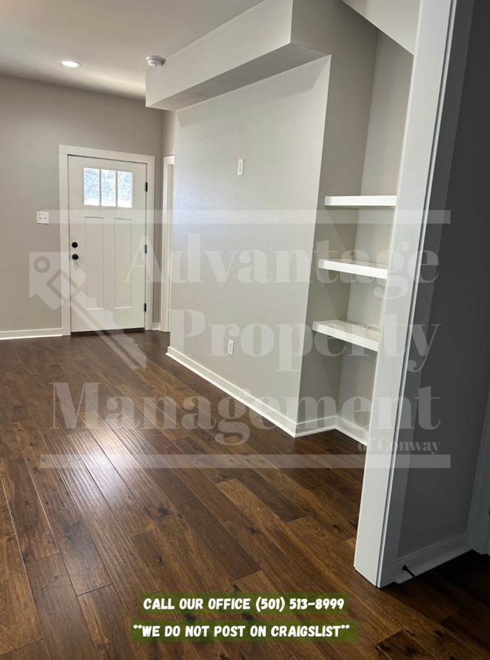 770 Spruce St - Photo 3 of 12