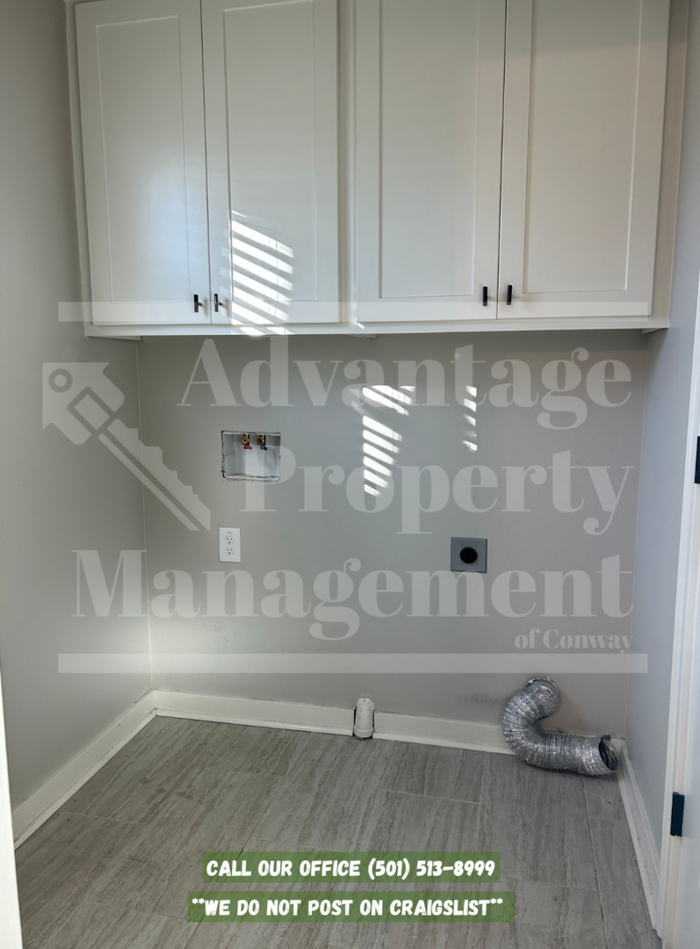 770 Spruce St - Photo 5 of 12