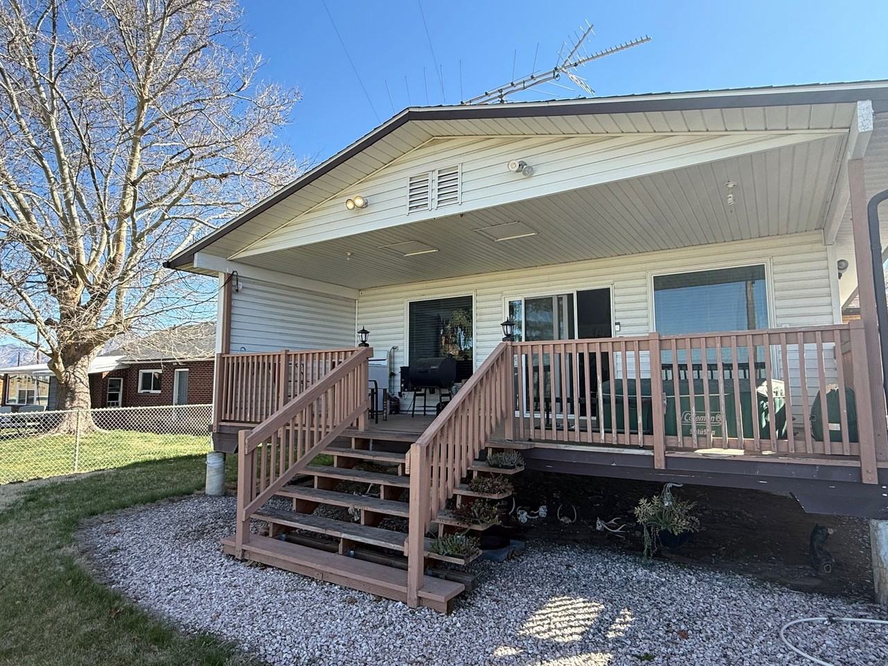 4485 S Ridgeline Dr #B - Photo 2 of 46