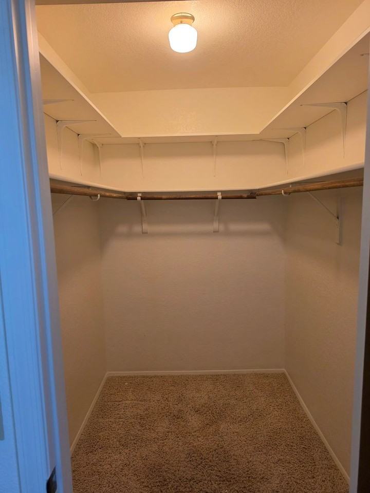 1458 N Acacia Rd - Photo 5 of 9