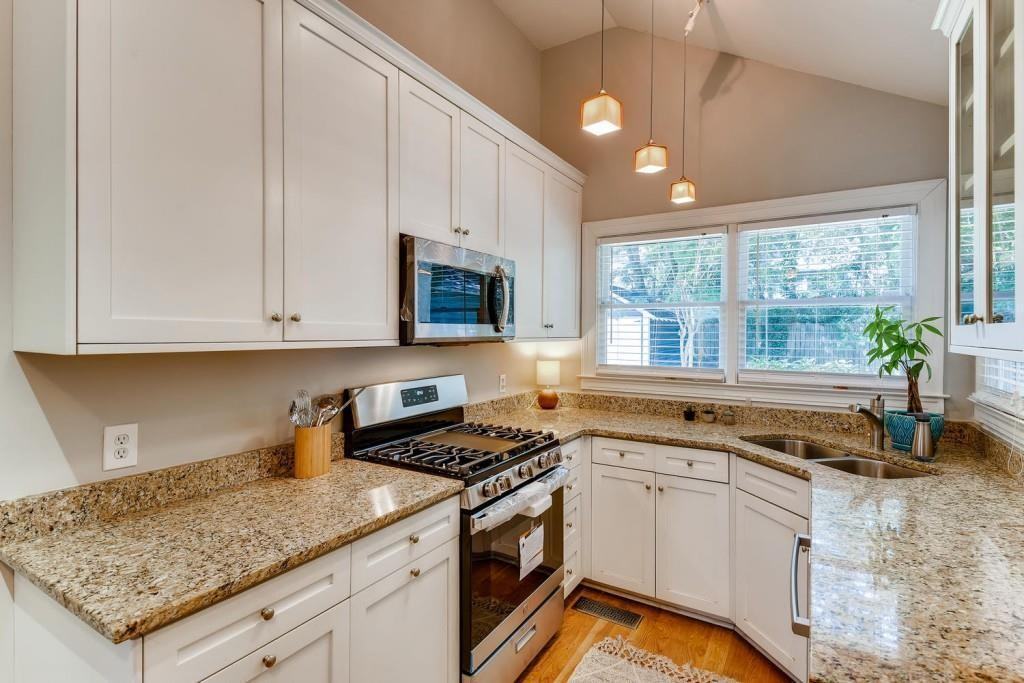 765 Berkeley Ave Nw #NA - Photo 6 of 28