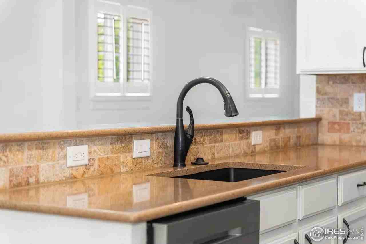 5250 Cinquefoil Ln #9G - Photo 3 of 35