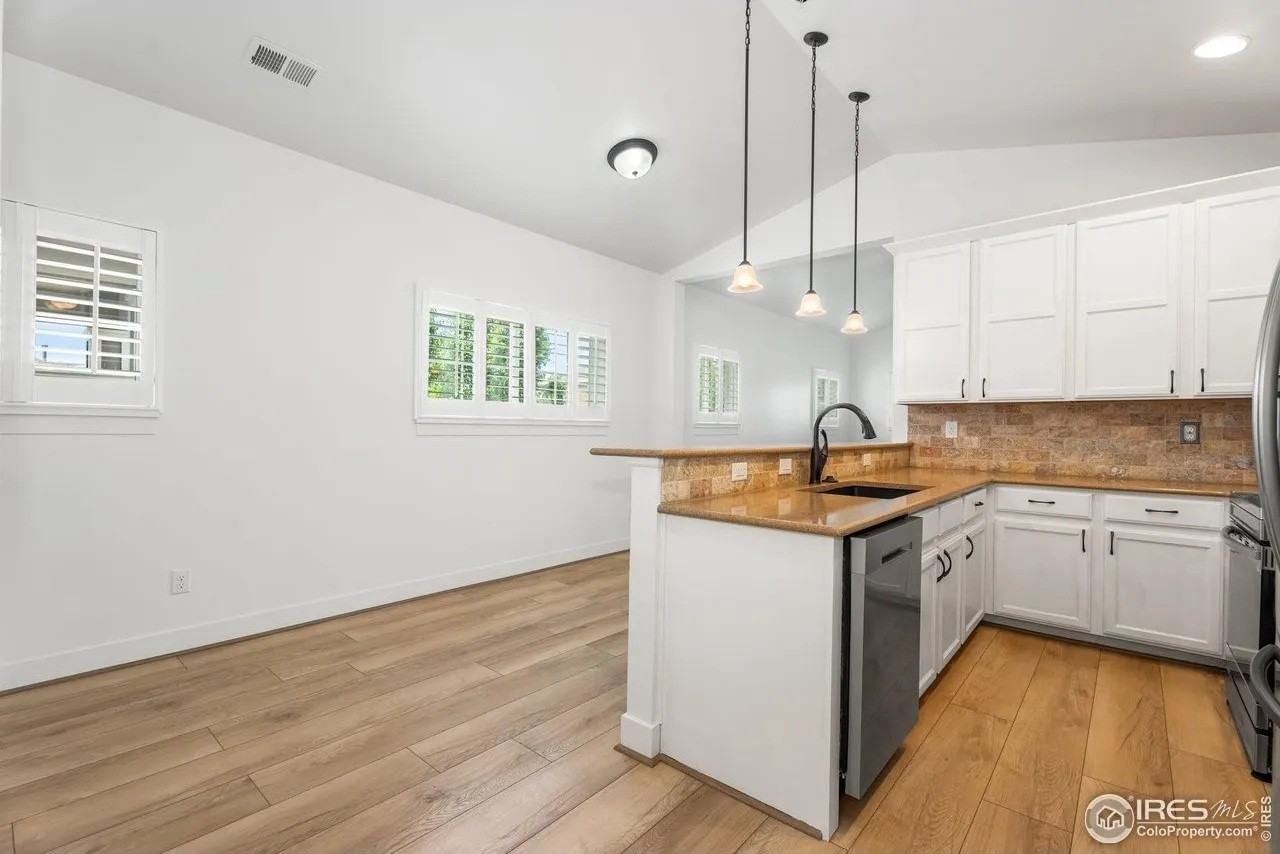 5250 Cinquefoil Ln #9G - Photo 5 of 35